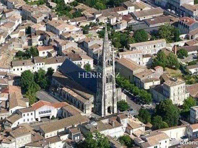 Propriété 6 pièces 240 m²