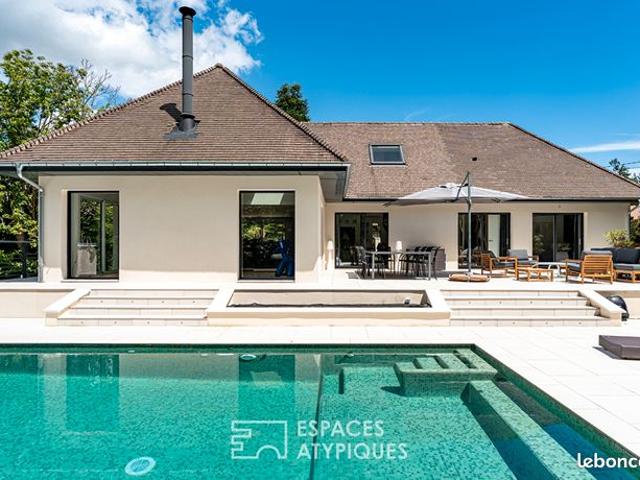 Propriété 6 pièces 243 m²