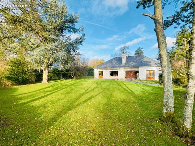 Maison 6 pièces 243 m²