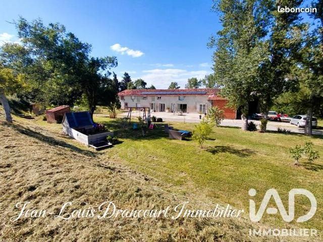 Propriété 6 pièces 255 m²