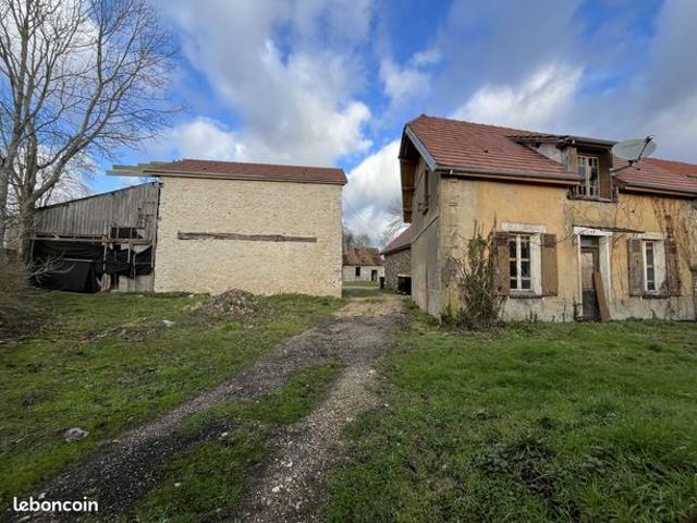 Propriété 6 pièces 256 m²