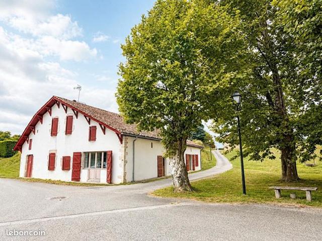 Propriété 6 pièces 257 m²