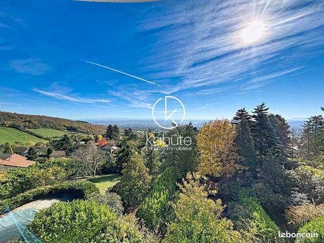 Propriété 6 pièces 250 m²