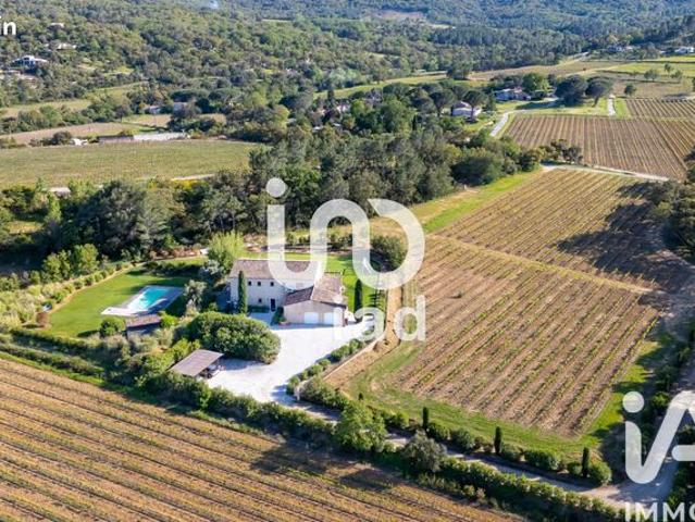 Propriété 6 pièces 250 m²