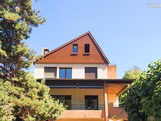 Propriété 6 pièces 250 m²