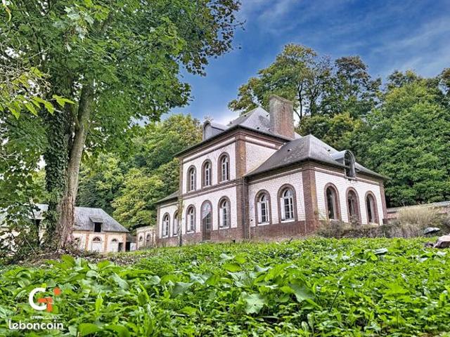 Propriété 6 pièces 253 m²