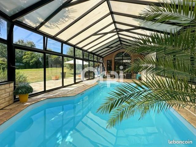 Propriété 7 pièces 253 m²