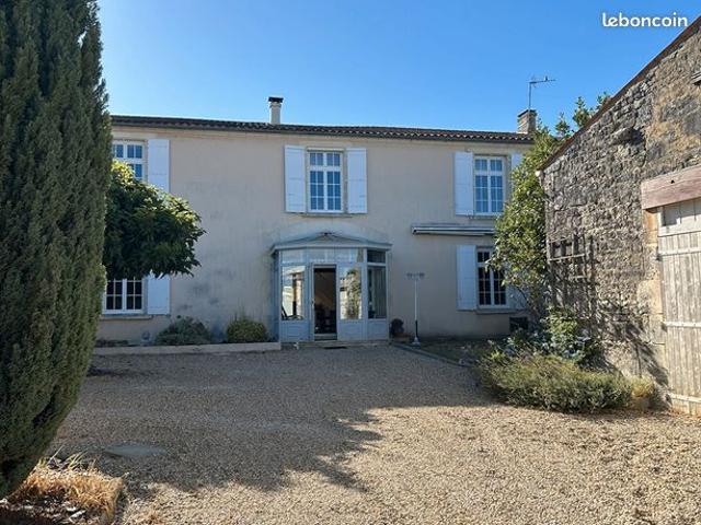 Maison 6 pièces 264 m²