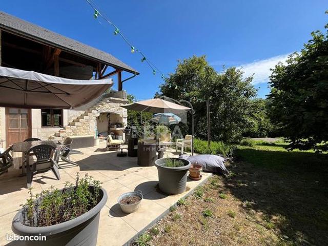 Propriété 6 pièces 265 m²