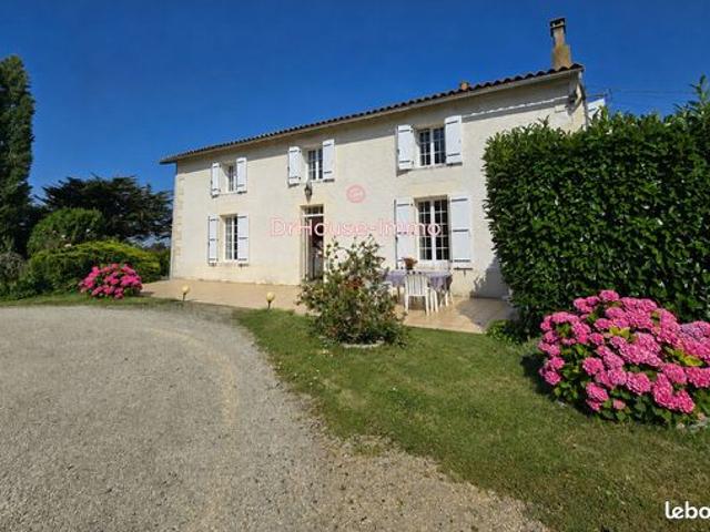Propriété 6 pièces 268 m²