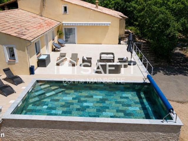 Propriété 6 pièces 268 m²