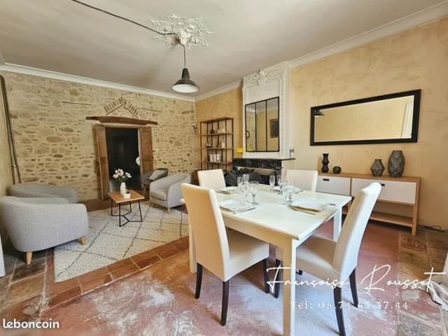Propriété 6 pièces 268 m²