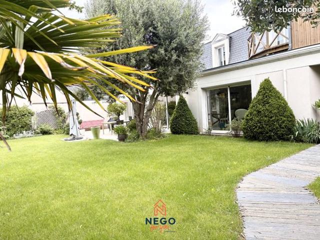 Propriété 6 pièces 260 m²
