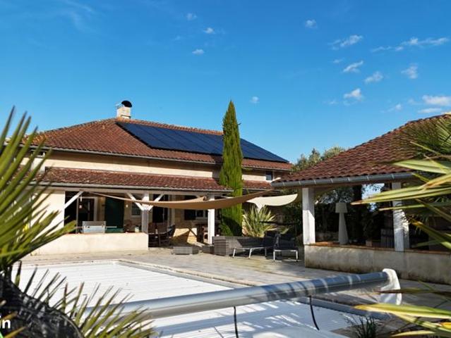 Propriété 6 pièces 260 m²