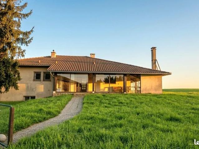 Propriété 6 pièces 260 m²