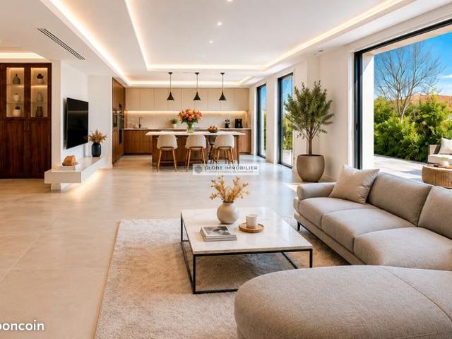 Propriété 6 pièces 261 m²
