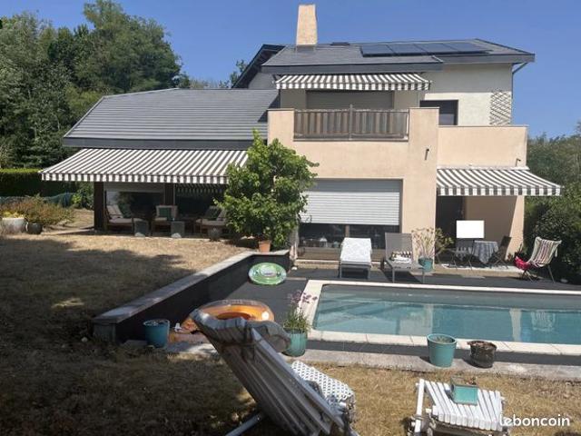 Propriété 6 pièces 262 m²