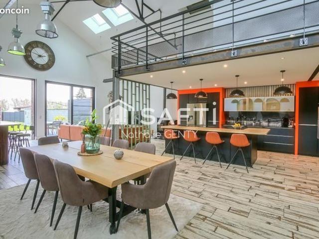 Propriété 6 pièces 263 m²