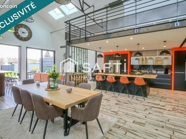 Propriété 6 pièces 263 m²