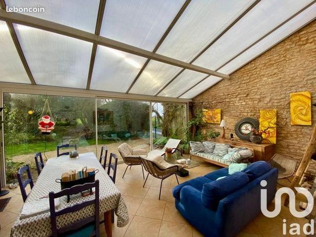 Propriété 6 pièces 263 m²