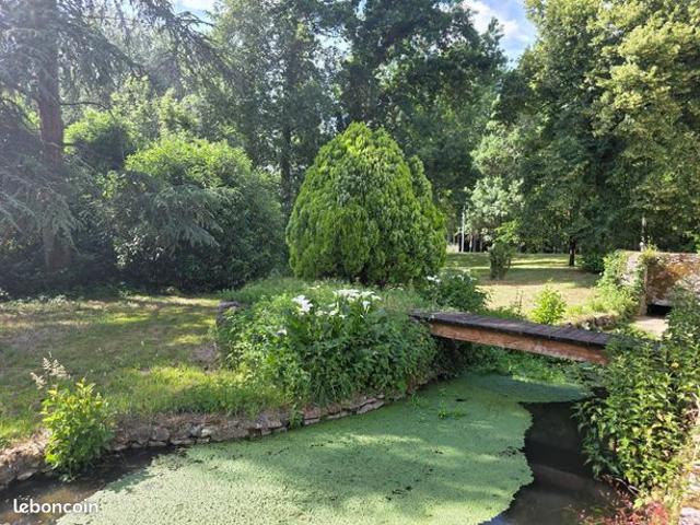 Propriété 6 pièces 270 m²