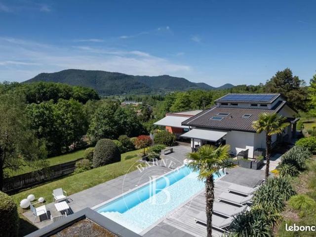 Propriété 6 pièces 270 m²