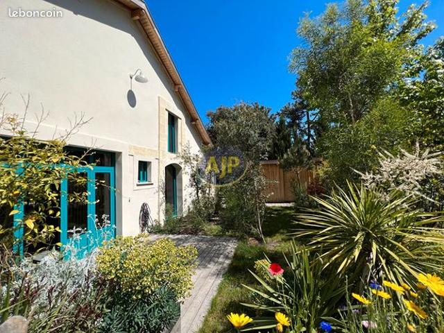 Propriété 6 pièces 272 m²