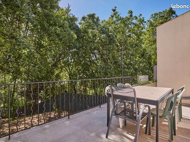 Propriété 6 pièces 288 m²
