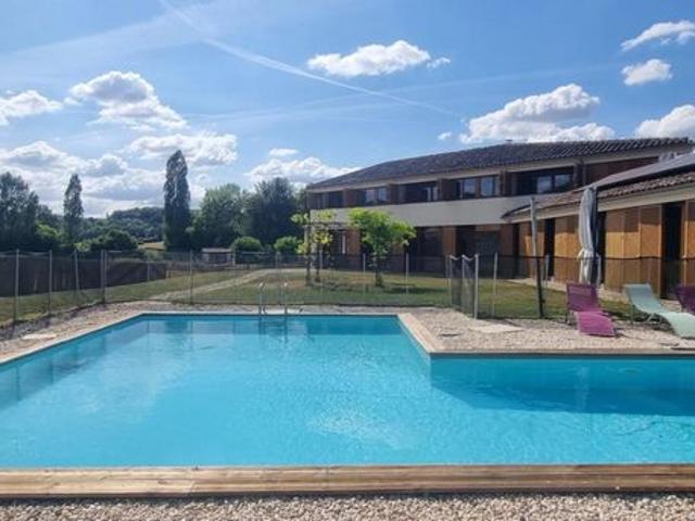 Propriété 6 pièces 280 m²