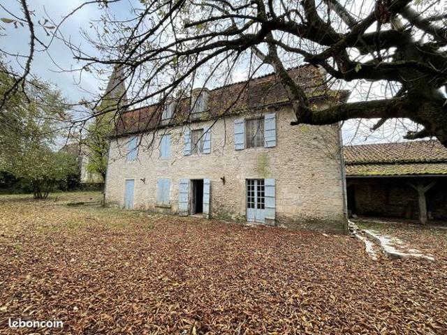 Propriété 6 pièces 280 m²
