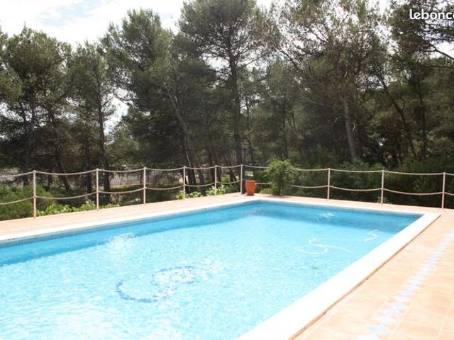 Propriété 6 pièces 280 m²