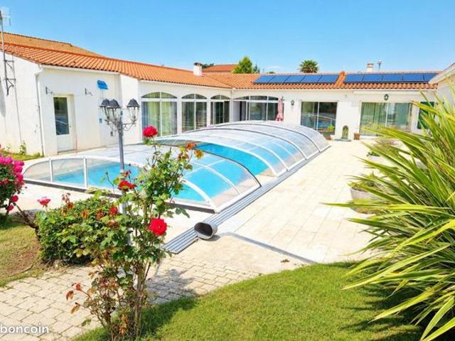 Propriété 6 pièces 283 m²