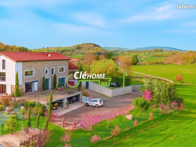Propriété 6 pièces 283 m²