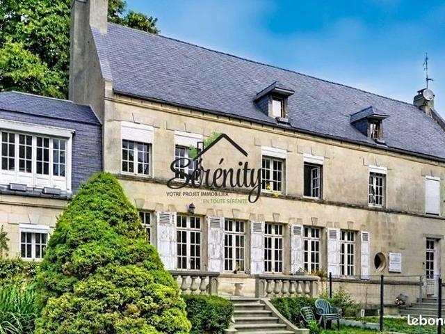 Propriété 6 pièces 297 m²