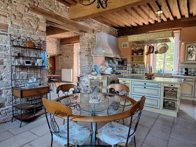 Propriété 6 pièces 292 m²
