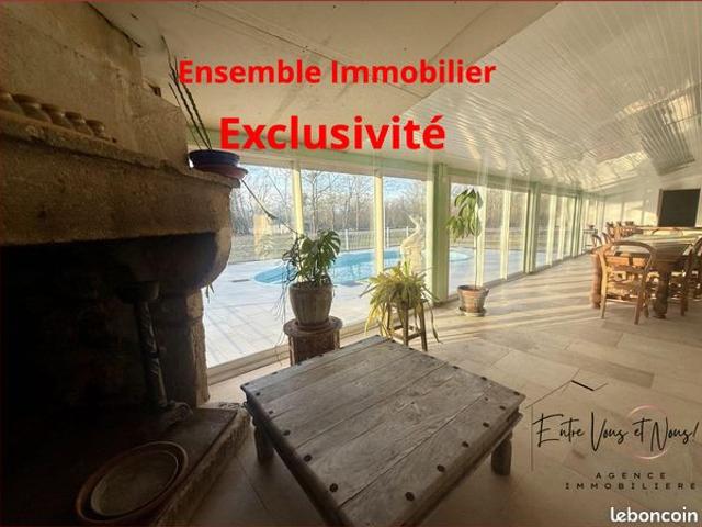 Propriété 6 pièces 292 m²