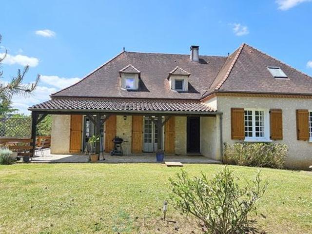 Propriété 6 pièces 304 m²
