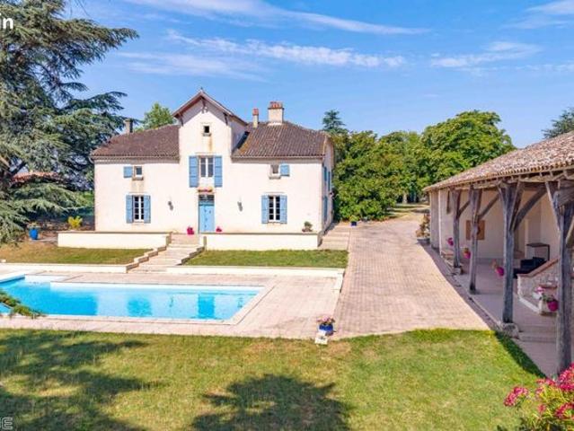 Propriété 6 pièces 300 m²