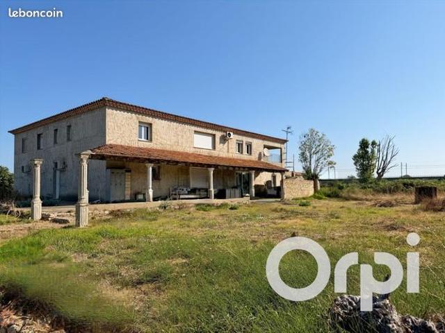 Propriété 6 pièces 310 m²