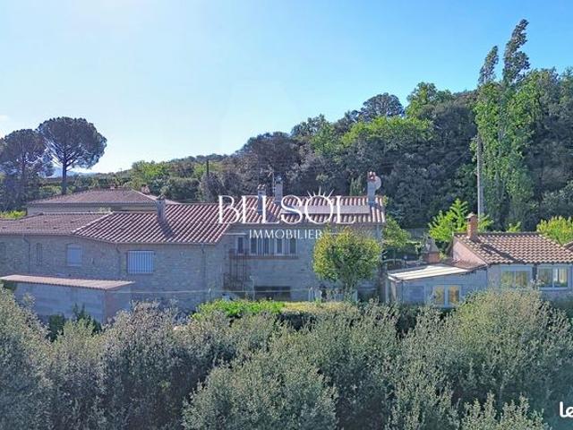 Propriété 6 pièces 310 m²