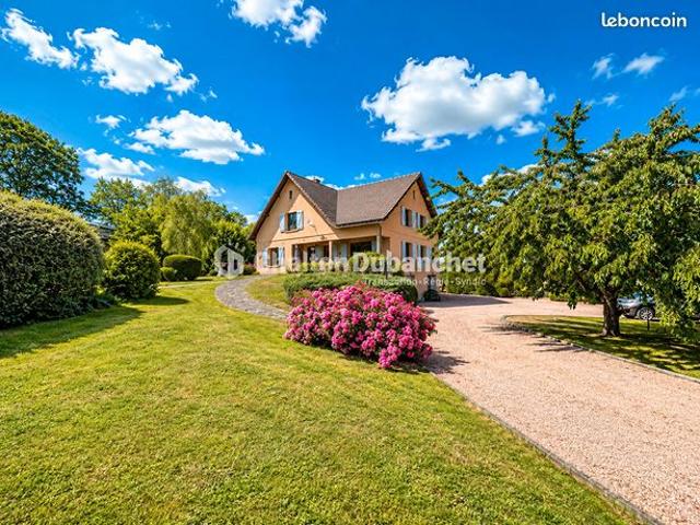 Propriété 6 pièces 330 m²