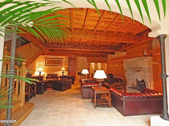 Propriété 6 pièces 360 m²