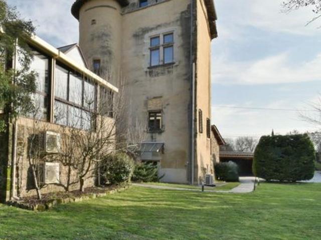 Propriété 6 pièces 360 m²
