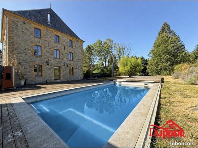 Propriété 6 pièces 680 m²