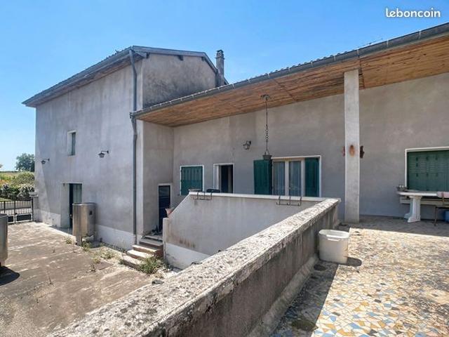 Propriété 6 pièces 84 m²