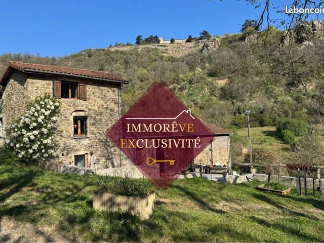 Propriété 6 pièces 86 m²