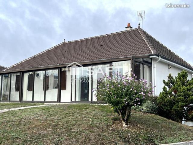 Propriété 6 pièces 90 m²