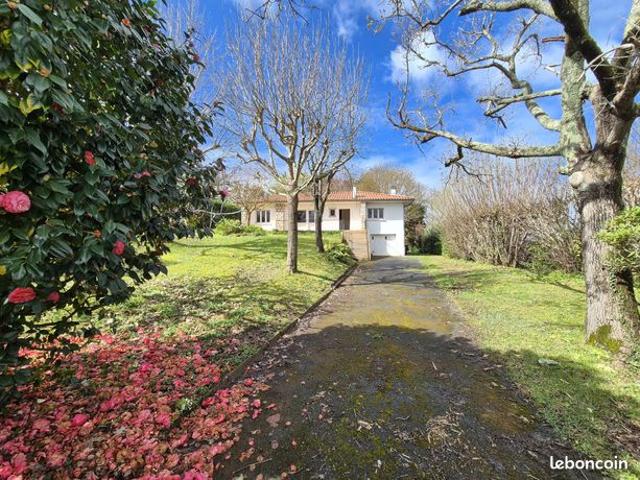 Propriété 6 pièces 94 m²
