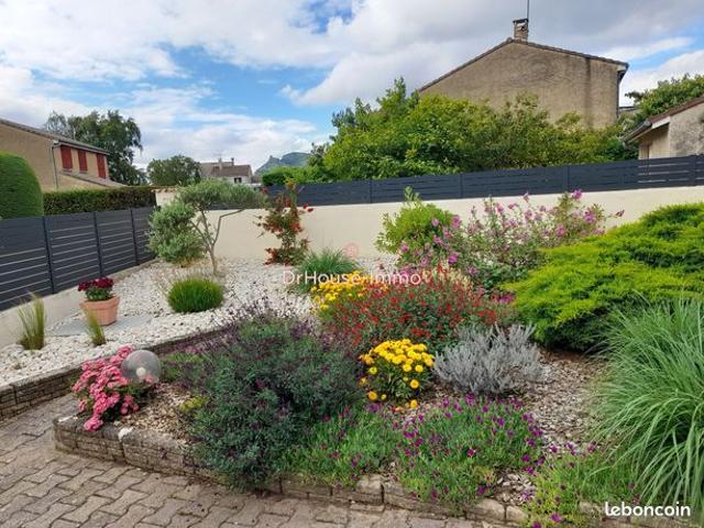 Propriété 6 pièces 98 m²