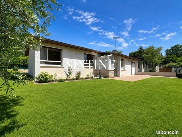 Propriété 6 pièces 99 m²